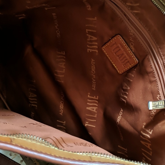 Alviero Martini Tote Purse - Picture 4 of 8